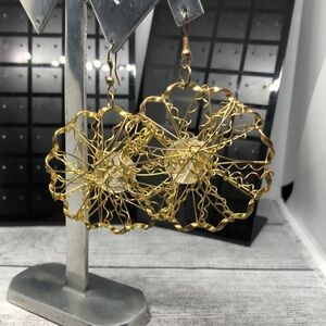 Vintage statement wire fun earrings.